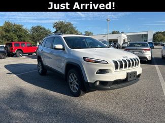 Used 2014 Jeep Cherokee Latitude image 1