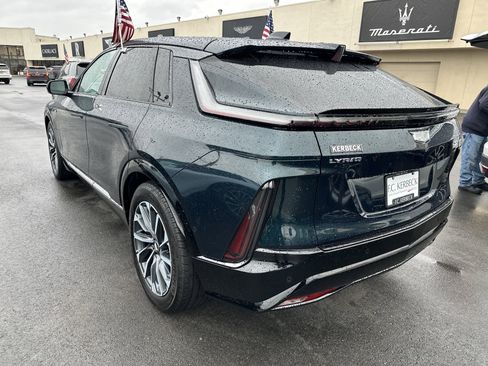 Used 2024 Cadillac Lyriq Sport image 7