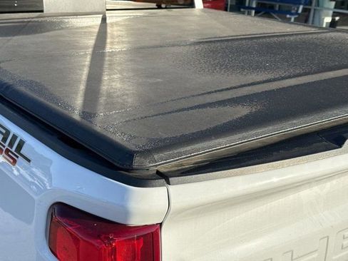Used 2024 Chevrolet Silverado 1500 LT Trail Boss AWD/4WD image 8