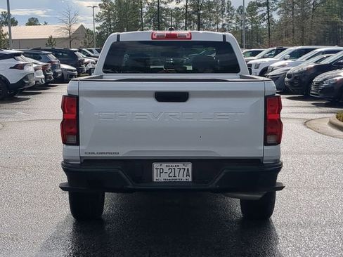 Used 2024 Chevrolet Colorado W/T image 5
