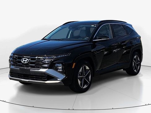 Used 2025 Hyundai Tucson SEL FWD image 11