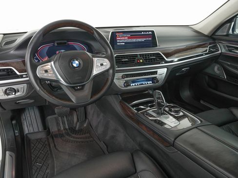 Used 2022 BMW 750i xDrive 750i xDrive image 17