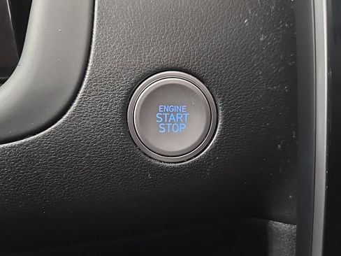 Used 2023 Hyundai Santa Cruz SEL Premium image 17