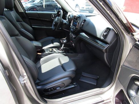 Used 2019 MINI Cooper Countryman S w/ Premium Package FWD image 29