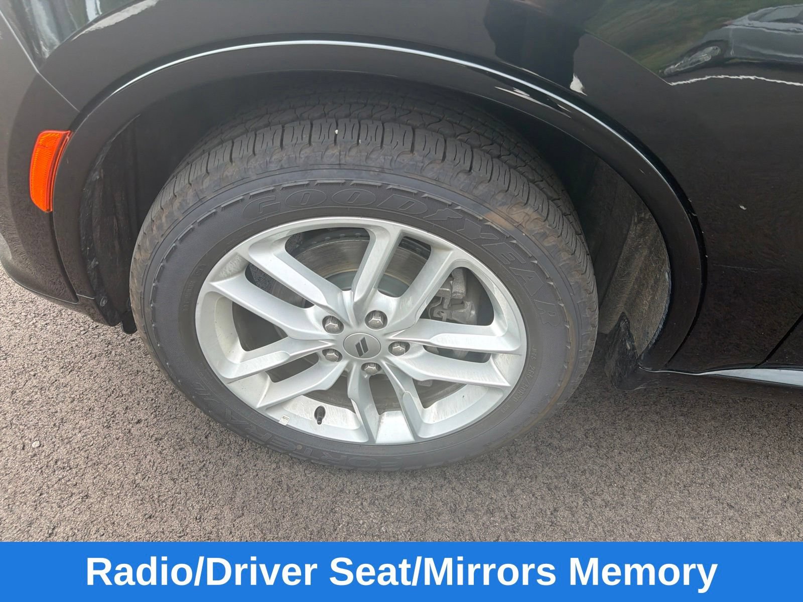 Used 2024 Dodge Durango GT AWD/4WD image 32