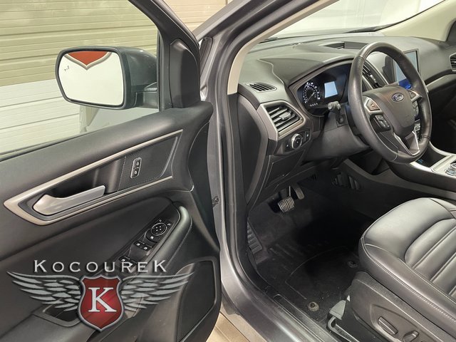 Used 2024 Ford Edge SEL AWD/4WD image 10