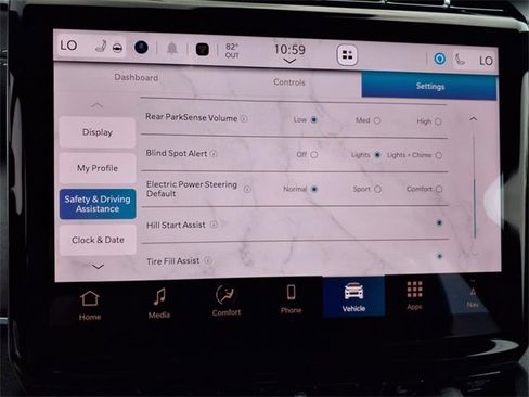 New 2025 Jeep Grand Cherokee Limited w/ Black Appearance Package image 12