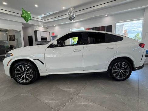 Used 2026 BMW X6 xDrive40i w/ Premium Package AWD/4WD image 4