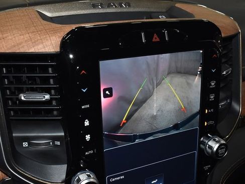 Used 2023 RAM 1500 Limited image 17