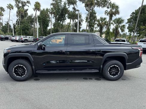 New 2026 Chevrolet Silverado EV Trail Boss image 6