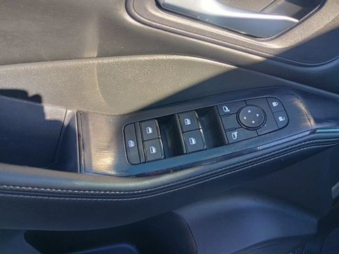 Used 2024 Nissan Rogue SV AWD/4WD image 23