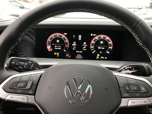New 2026 Volkswagen Tiguan SE AWD/4WD image 19