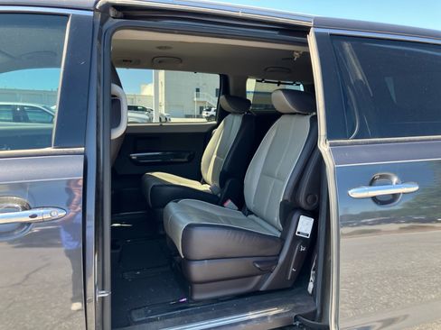 Used 2018 Kia Sedona SX Limited FWD image 29