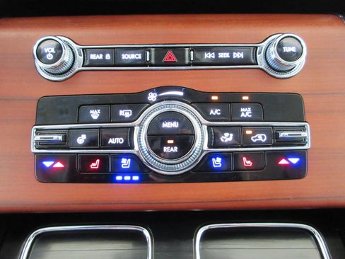 Used 2024 Lincoln Aviator Reserve AWD/4WD image 46
