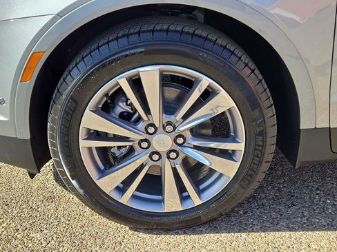 New 2026 Cadillac XT5 Premium Luxury w/ Driver Assist Package AWD/4WD image 11