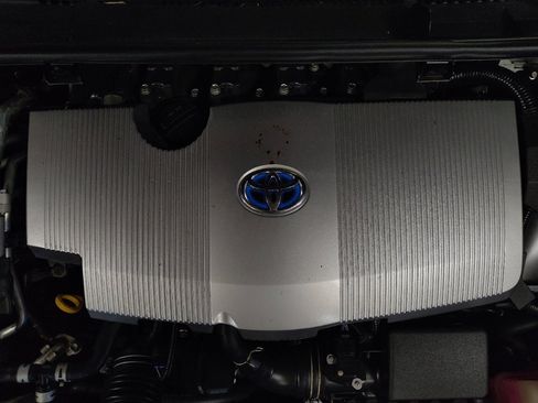 Used 2018 Toyota Prius Prime Plus FWD image 30