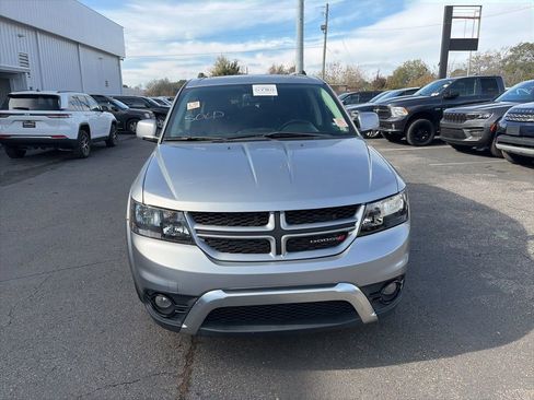 Used 2020 Dodge Journey Crossroad image 2