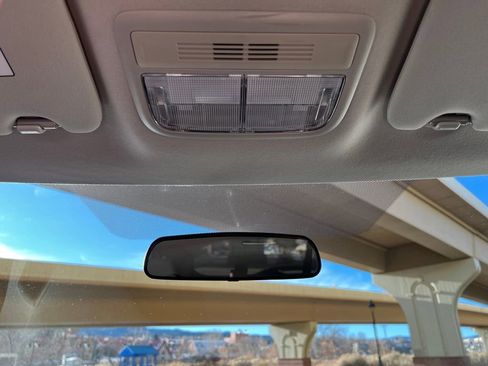 Used 2022 Honda HR-V LX image 26