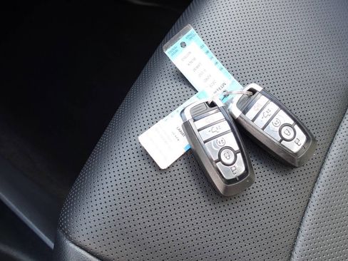 Used 2023 Ford F150 Lariat w/ Equipment Group 502A High image 45