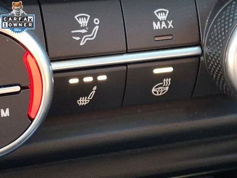 Used 2025 Alfa Romeo Giulia AWD image 26