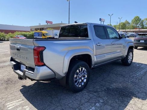 New 2026 Toyota Tacoma Limited AWD/4WD image 3