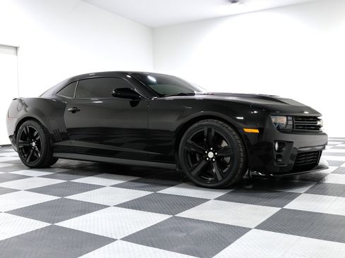 Used 2013 Chevrolet Camaro ZL1 image 1