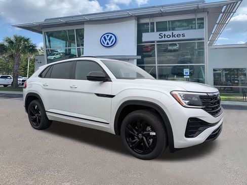 New 2026 Volkswagen Atlas Cross Sport SEL R-Line AWD/4WD image 2