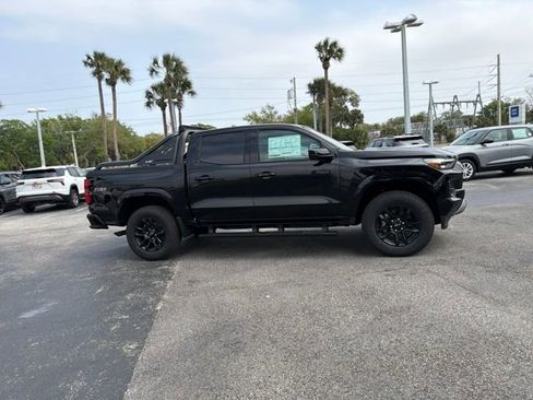 New 2026 Chevrolet Colorado Z71 w/ Midnight Edition AWD/4WD image 13