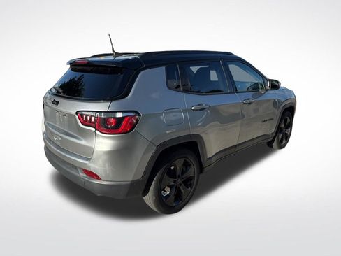 Used 2021 Jeep Compass Latitude w/ Sun and Sound Group FWD image 4