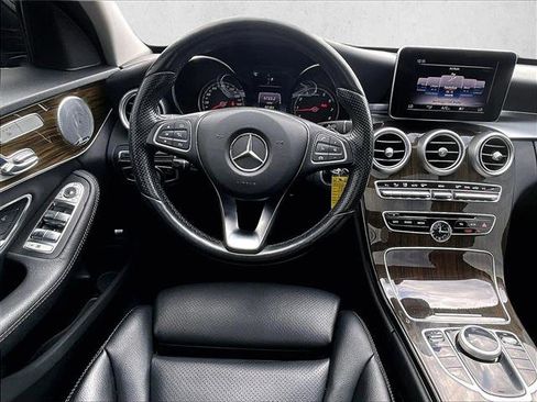 Used 2018 Mercedes-Benz C 300 4MATIC Sedan image 7
