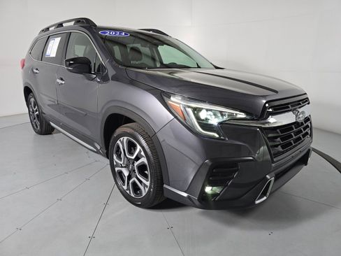 Used 2024 Subaru Ascent Touring image 7
