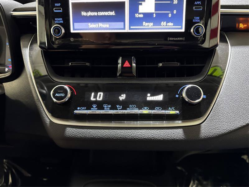 Used 2021 Toyota Corolla LE w/ Carpet Mat Package (TMS) FWD image 26