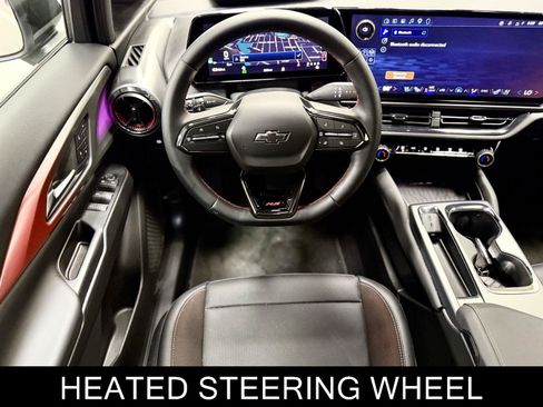 Used 2026 Chevrolet Equinox EV RS w/ Convenience Package II AWD/4WD image 2