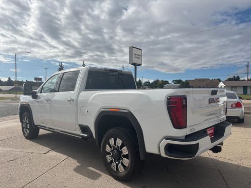 Used 2024 GMC Sierra 2500 Denali w/ Denali Reserve Package image 3