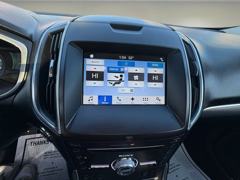 Used 2017 Ford Edge Titanium w/ Equipment Group 301A image 17