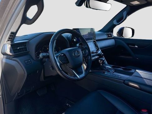 Used 2023 Lexus LX 600 4WD w/ Luxury Package image 28