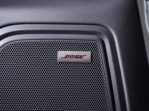 Certified 2025 Porsche Macan image 28