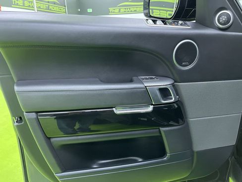 Used 2022 Land Rover Range Rover Sport HST image 16