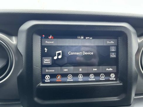 Used 2022 Jeep Wrangler Sport S image 29