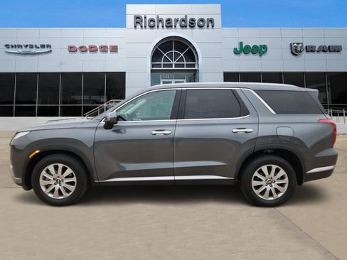 Used 2023 Hyundai Palisade SEL image 3
