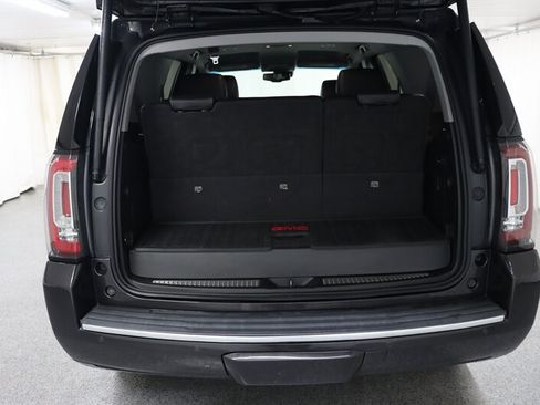 Used 2017 GMC Yukon SLT AWD/4WD image 34