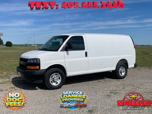 New 2026 Chevrolet Express 3500 w/ Driver Convenience Package RWD image 21