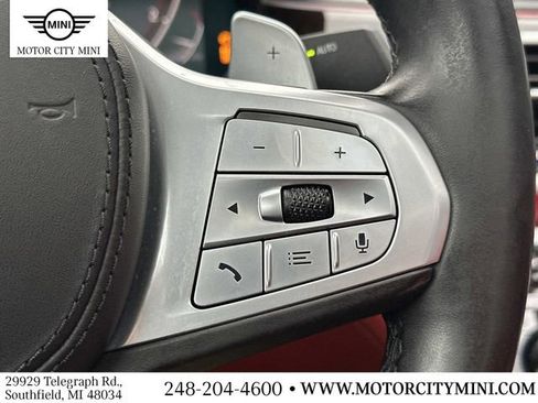 Used 2022 BMW 750i xDrive w/ Executive Package image 26