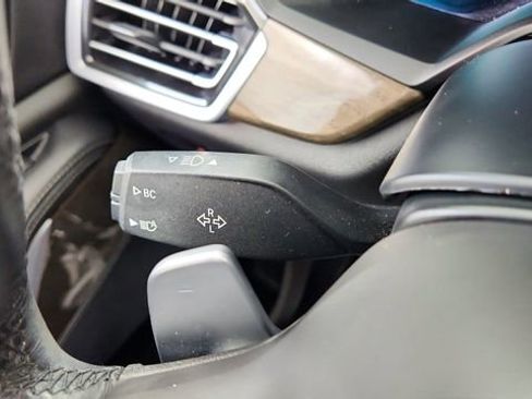 Used 2022 BMW X5 sDrive40i w/ M Sport Package image 43