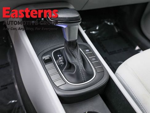 Used 2024 Hyundai Kona SEL image 13