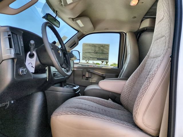 New 2026 Chevrolet Express 2500 RWD image 18