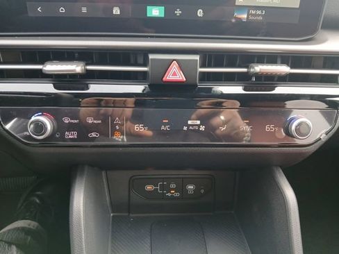 New 2026 Kia Sportage SX FWD image 28