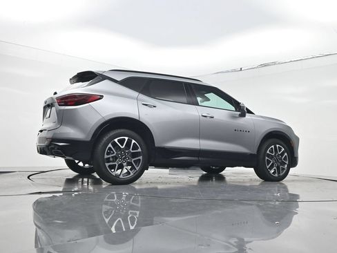 Used 2025 Chevrolet Blazer RS FWD image 25