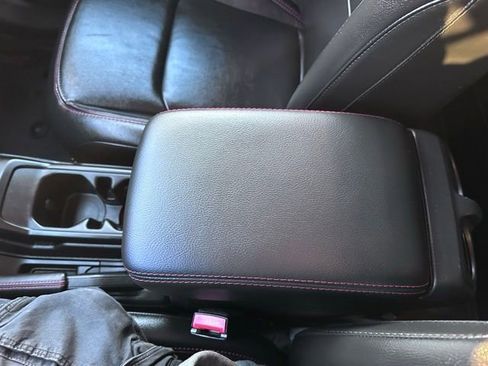 Used 2023 Jeep Gladiator Rubicon w/ Cold Weather Group image 28