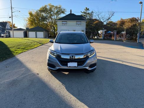 Used 2022 Honda HR-V LX image 2